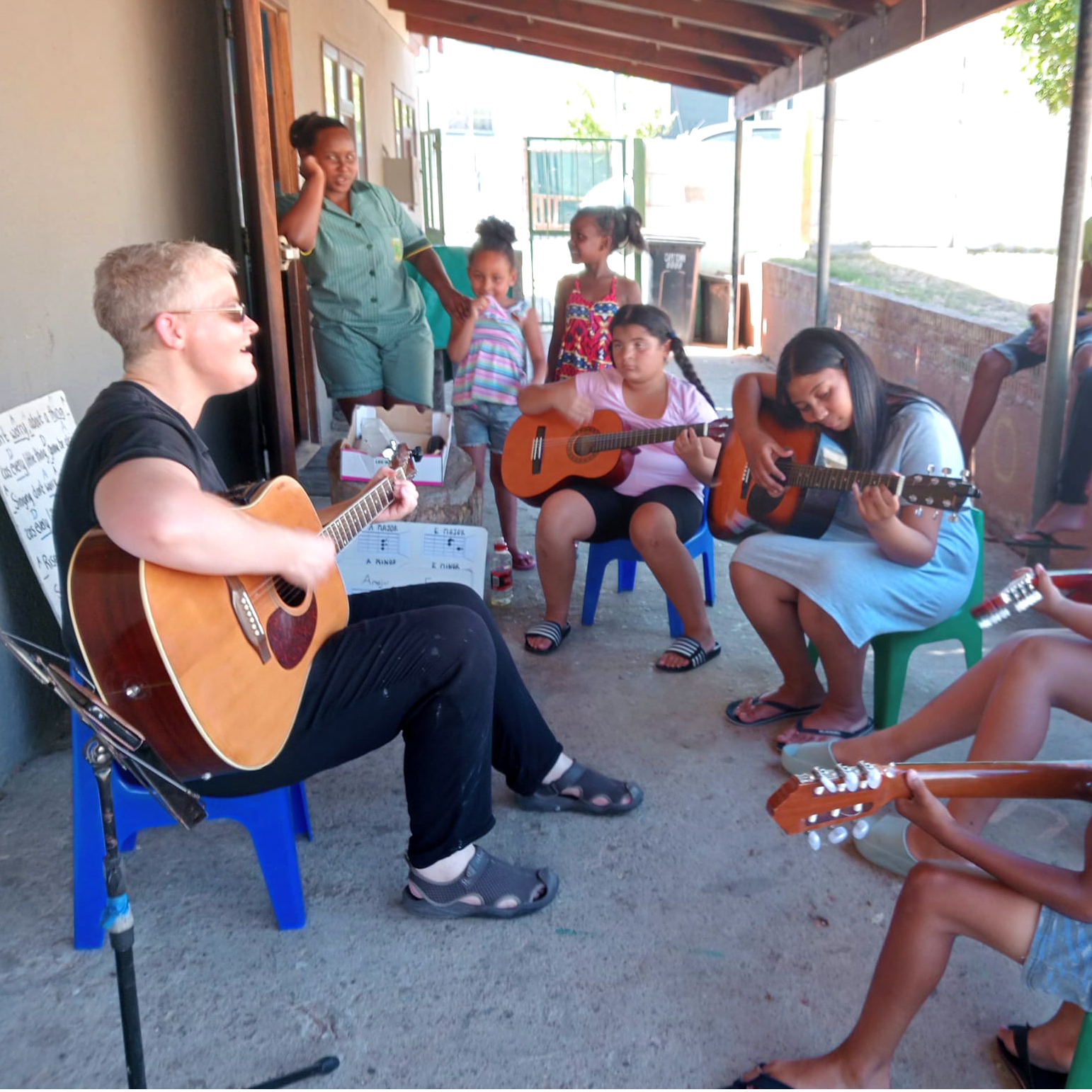 Strummin’ and Hummin’